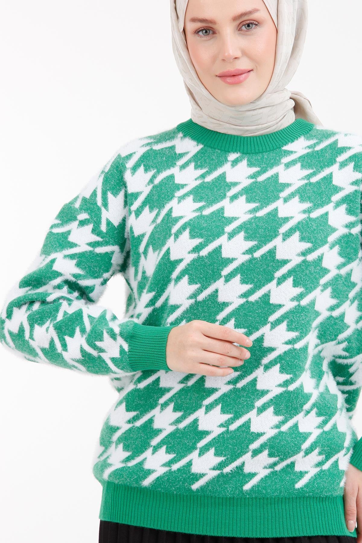 ARMİNE TREND Kaz Ayağı Desenli Kolu Yakası ve Etek Ucu Ribanal Trikoı Bluz-Nefti 22KT421