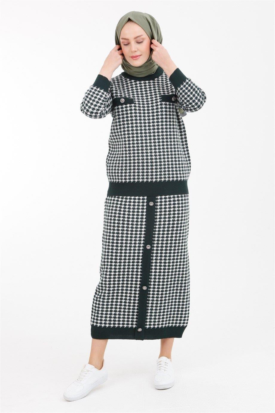ARMİNE TREND Kazayağı Desenli Düğme Detaylı Takım-Siyah 22KD4214