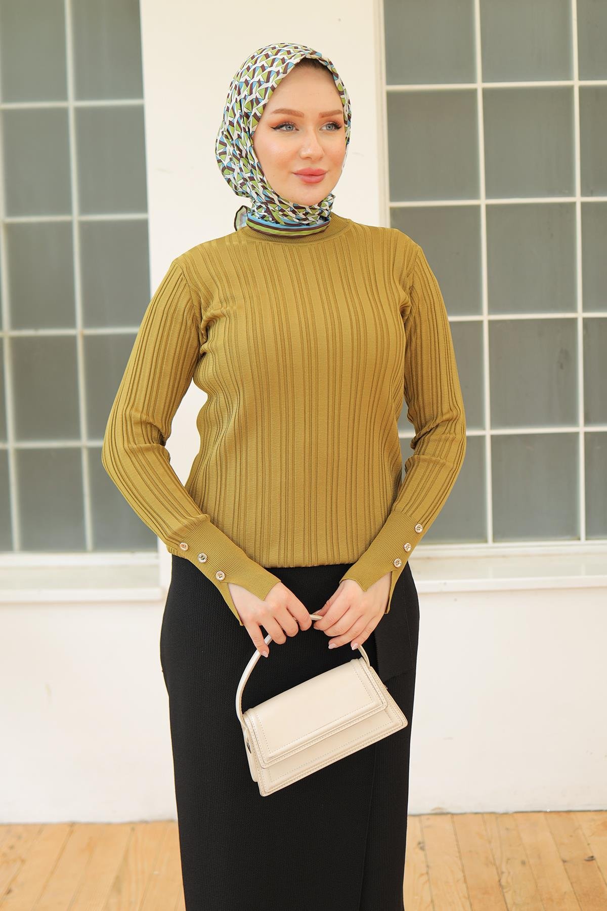 ARMİNE TREND Kolları Düğme Detaylı Triko Tunik-Yağ Yeşili 24KTD301