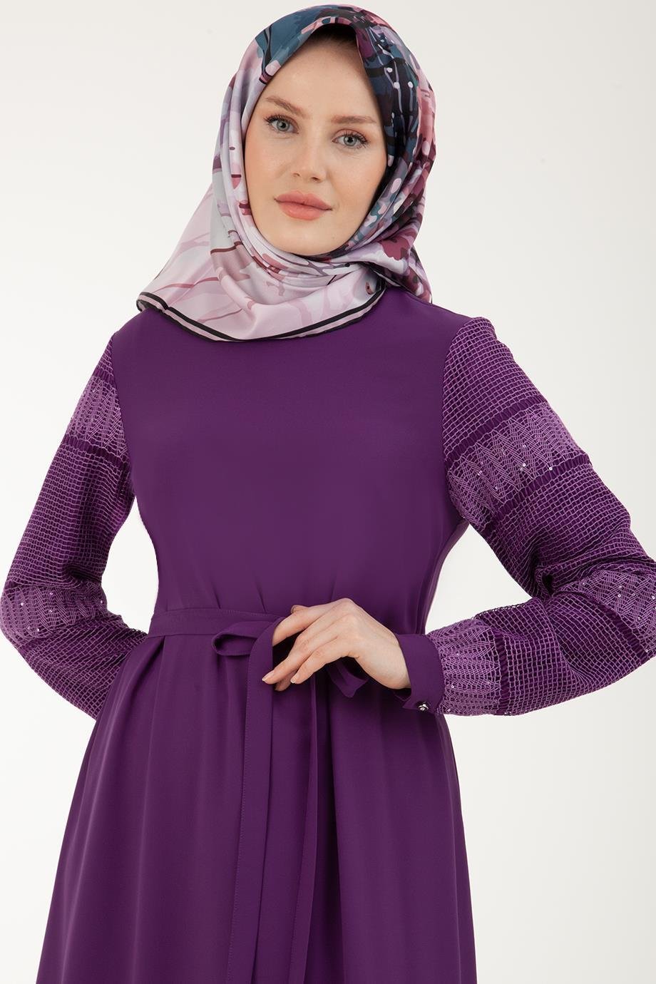 ARMİNE TREND Kolları File Detaylı Tam Astarlı Beli Kuşak Kemerli Elbise-Mürdüm 22KT905
