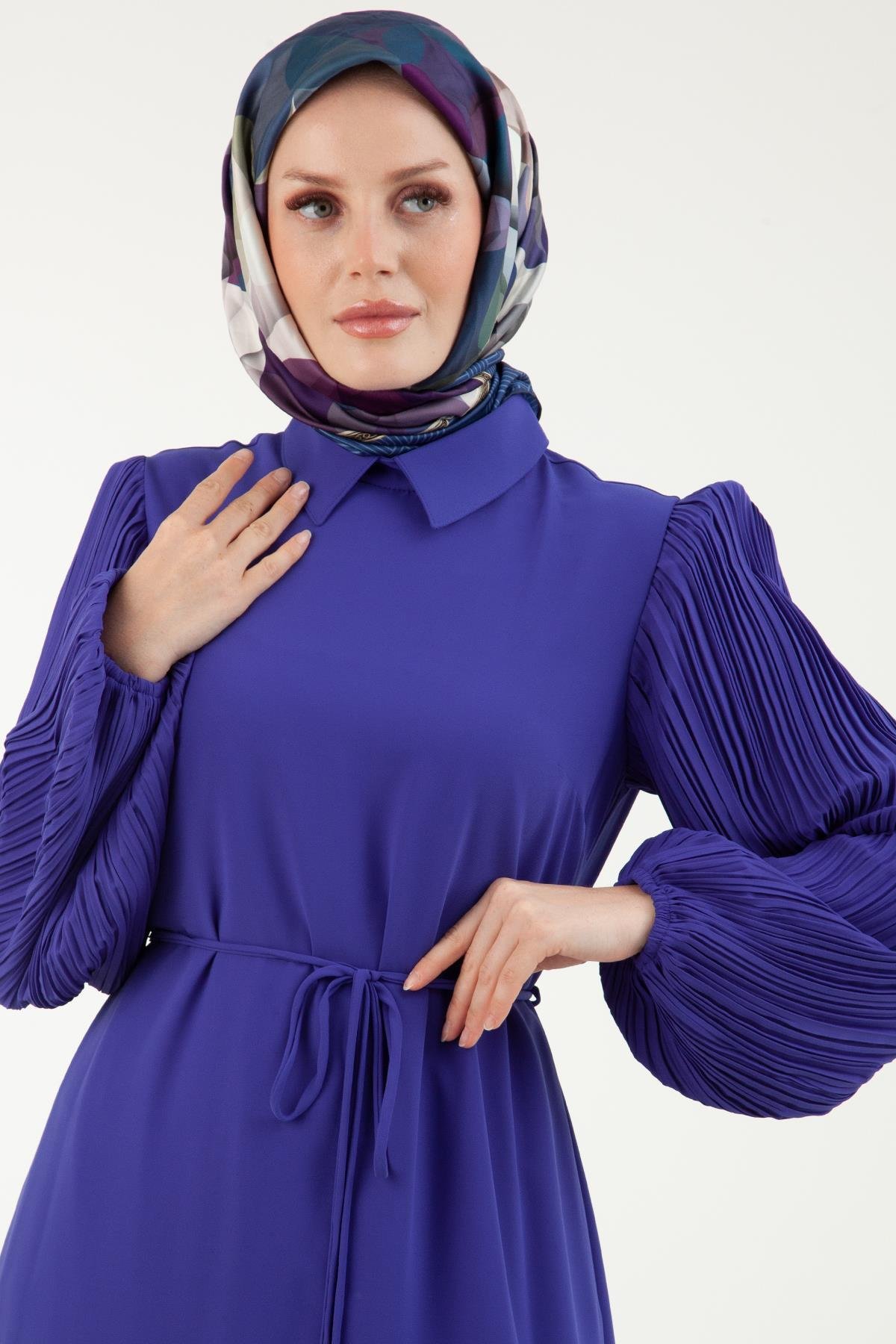ARMİNE TREND Kolları Piliseli Arkadan Fermuarlı İç Astarlı Elbise-Mor 23YT921