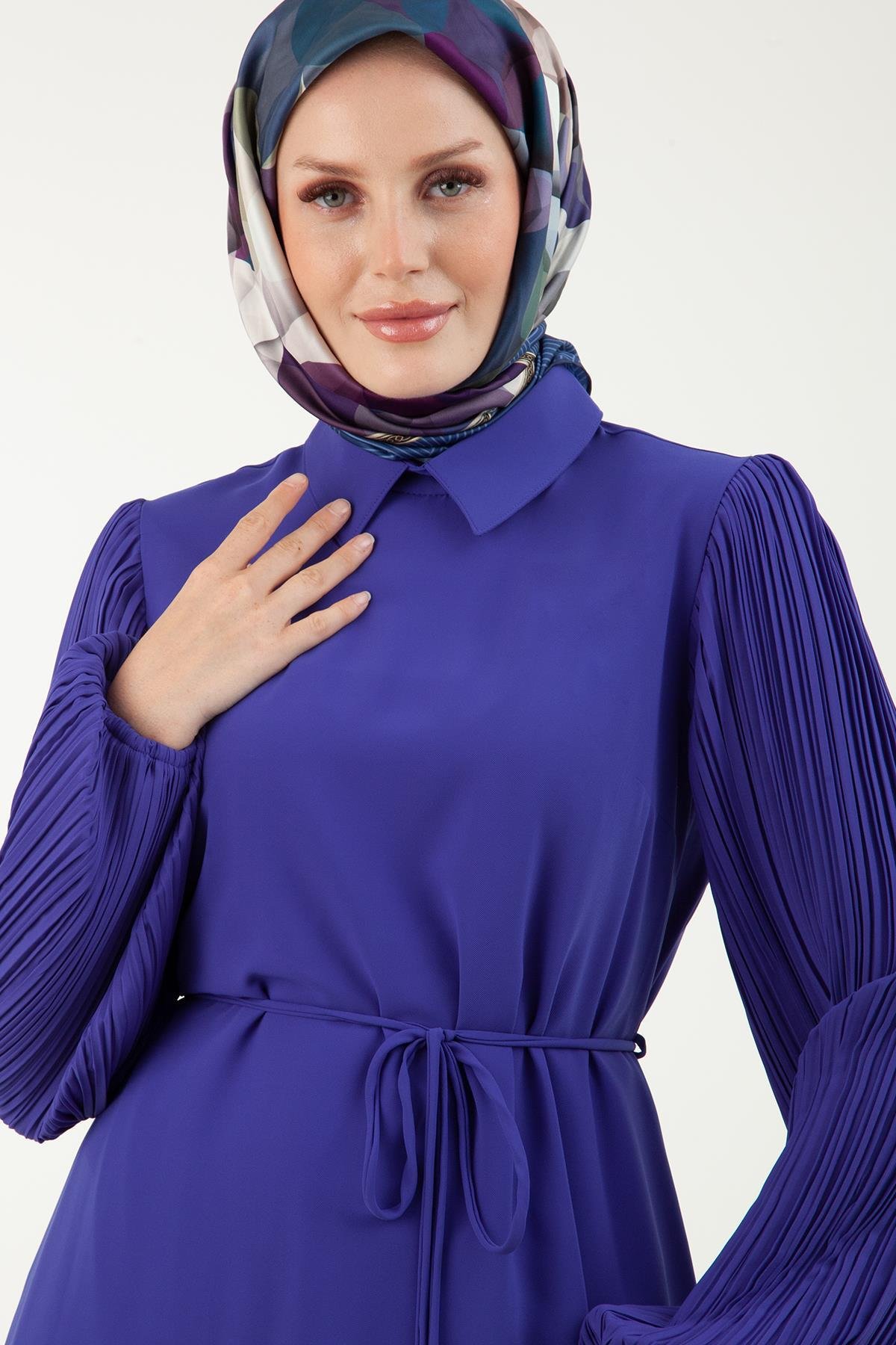 ARMİNE TREND Kolları Piliseli Arkadan Fermuarlı İç Astarlı Elbise-Mor 23YT921