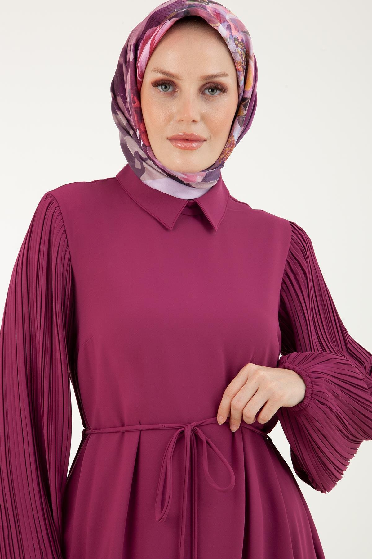 ARMİNE TREND Kolları Piliseli Arkadan Fermuarlı İç Astarlı Elbise-Bordo 23YT921
