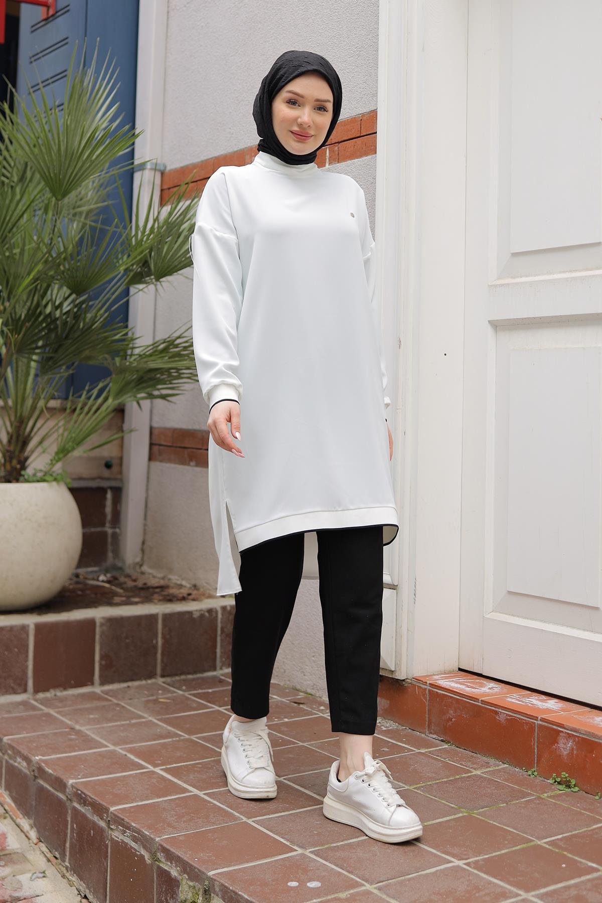 ARMİNE TREND Kolları Ribanalı Arkadan Uzatmalı Basic Tunik-Beyaz 25YT449