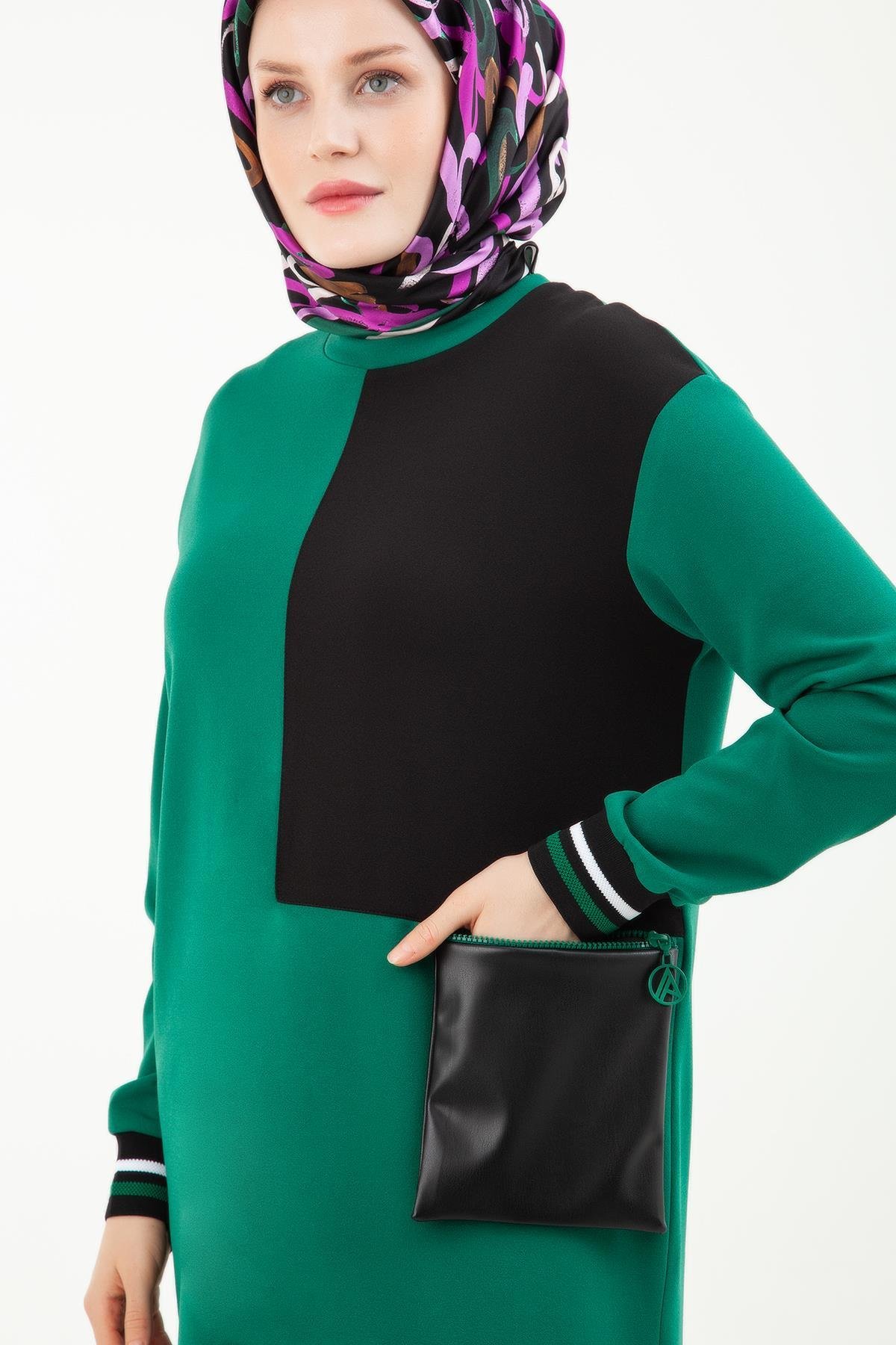 ARMİNE TREND Kolları Ribanalı Deri Cep Detaylı Sendi Kumaş Tunik-Zümrüt 23KT430