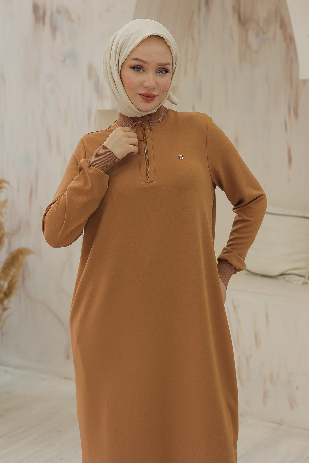 ARMİNE TREND Kolları Ribanalı Yarım Fermuarlı Tunik Camel 24KT436