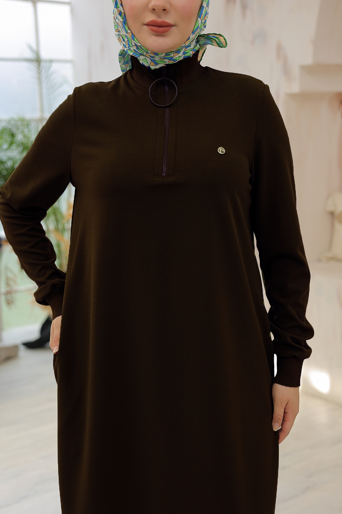 ARMİNE TREND Kolları Ribanalı Yarım Fermuarlı Tunik-Kahverengi 24KT436