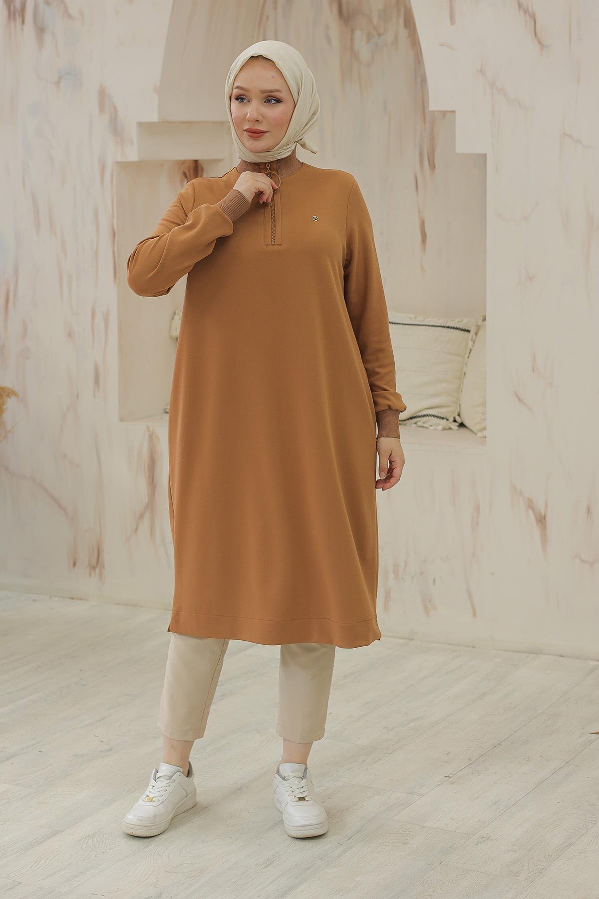 ARMİNE TREND Kolları Ribanalı Yarım Fermuarlı Tunik Camel 24KT436