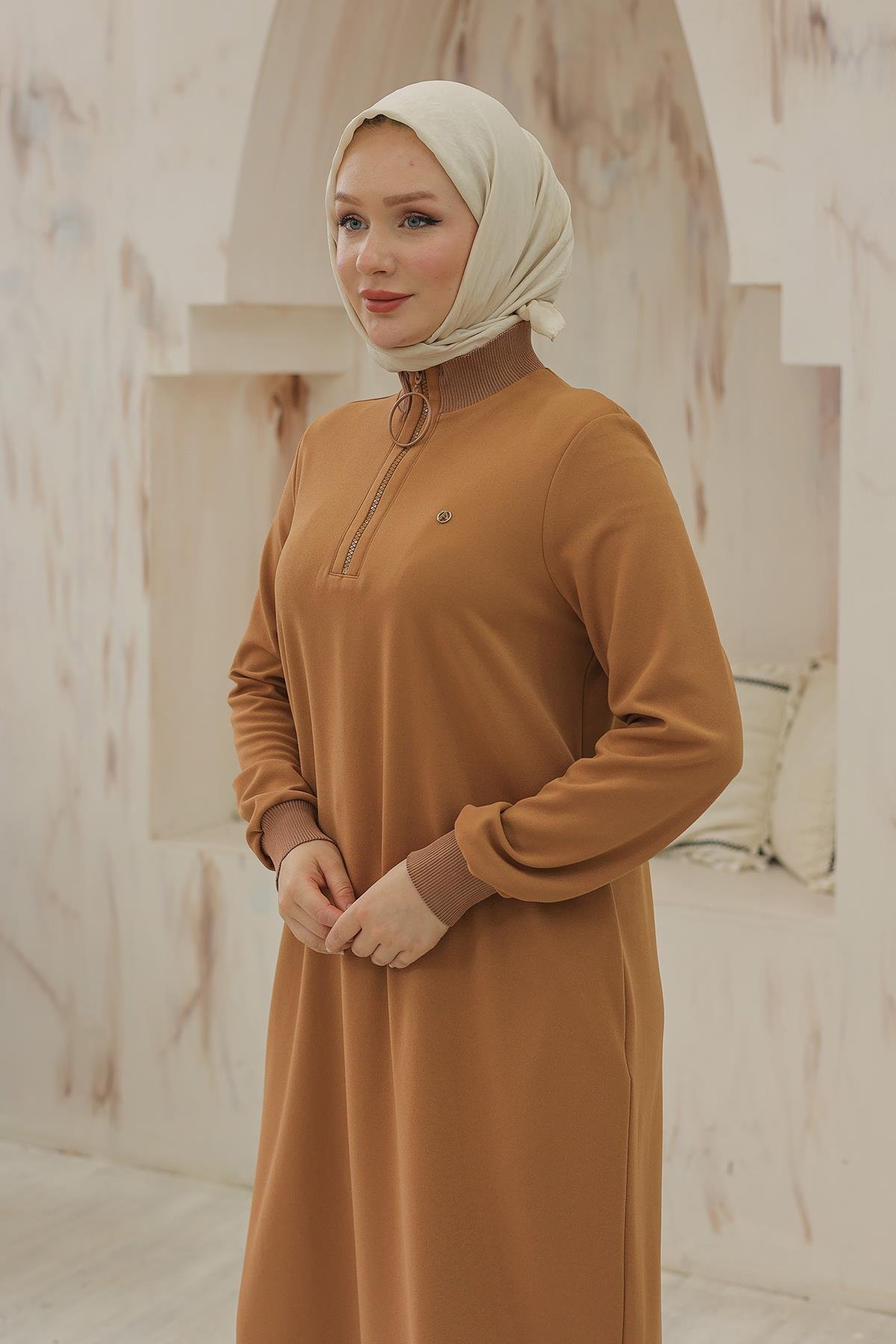 ARMİNE TREND Kolları Ribanalı Yarım Fermuarlı Tunik Camel 24KT436