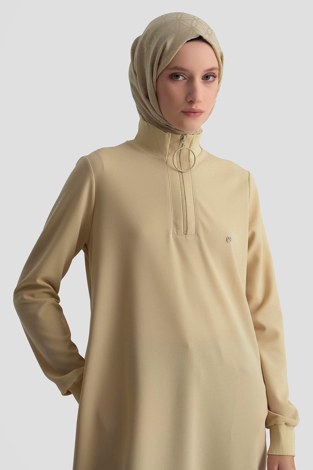 ARMİNE TREND Kolları ve Yakası Ribanalı Yarım Fermuarlı Tunik-Bej 25YT437