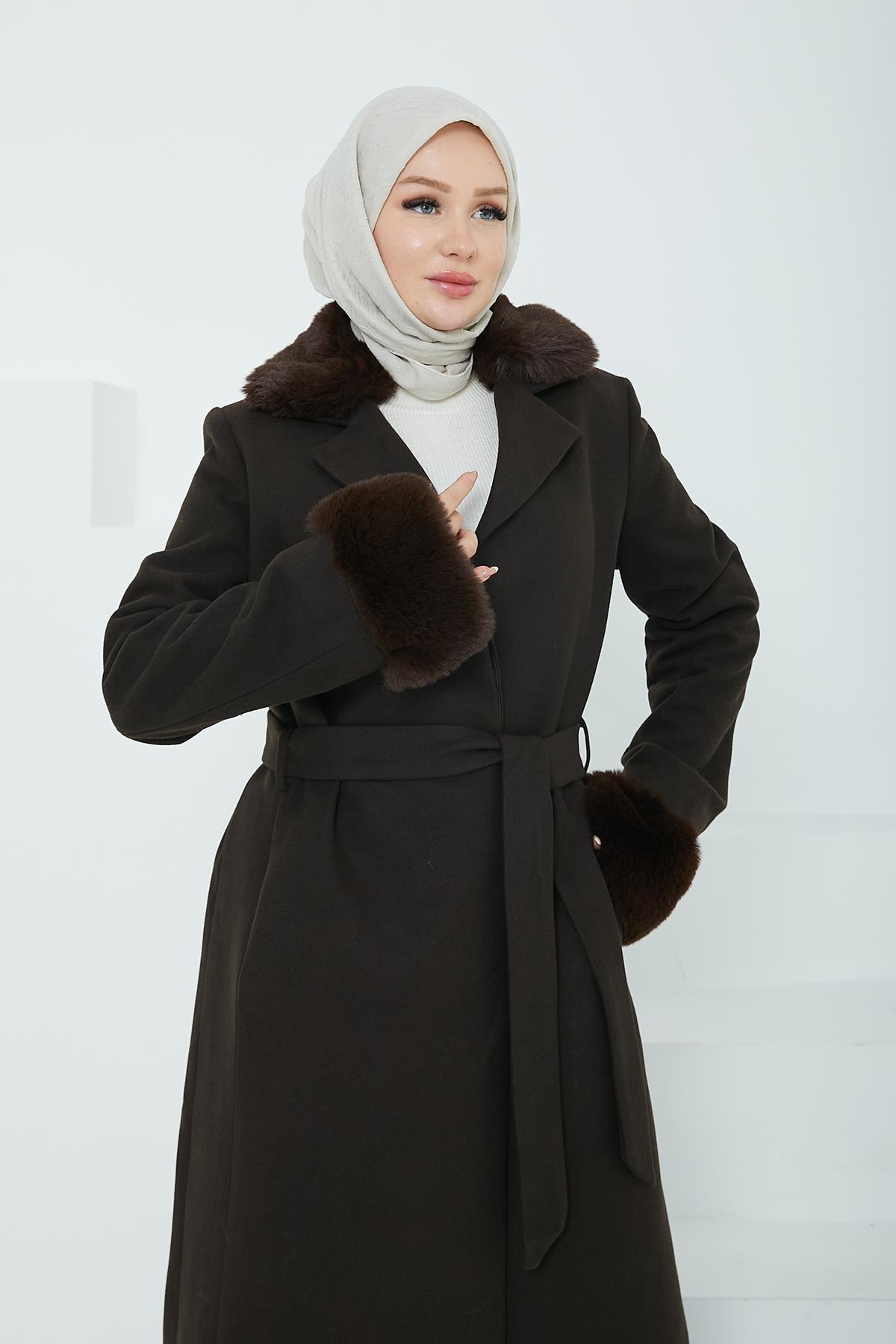 ARMİNE TREND Kolları ve Yakası Seyyar Kürklü Kap-Kahverengi 24KT816