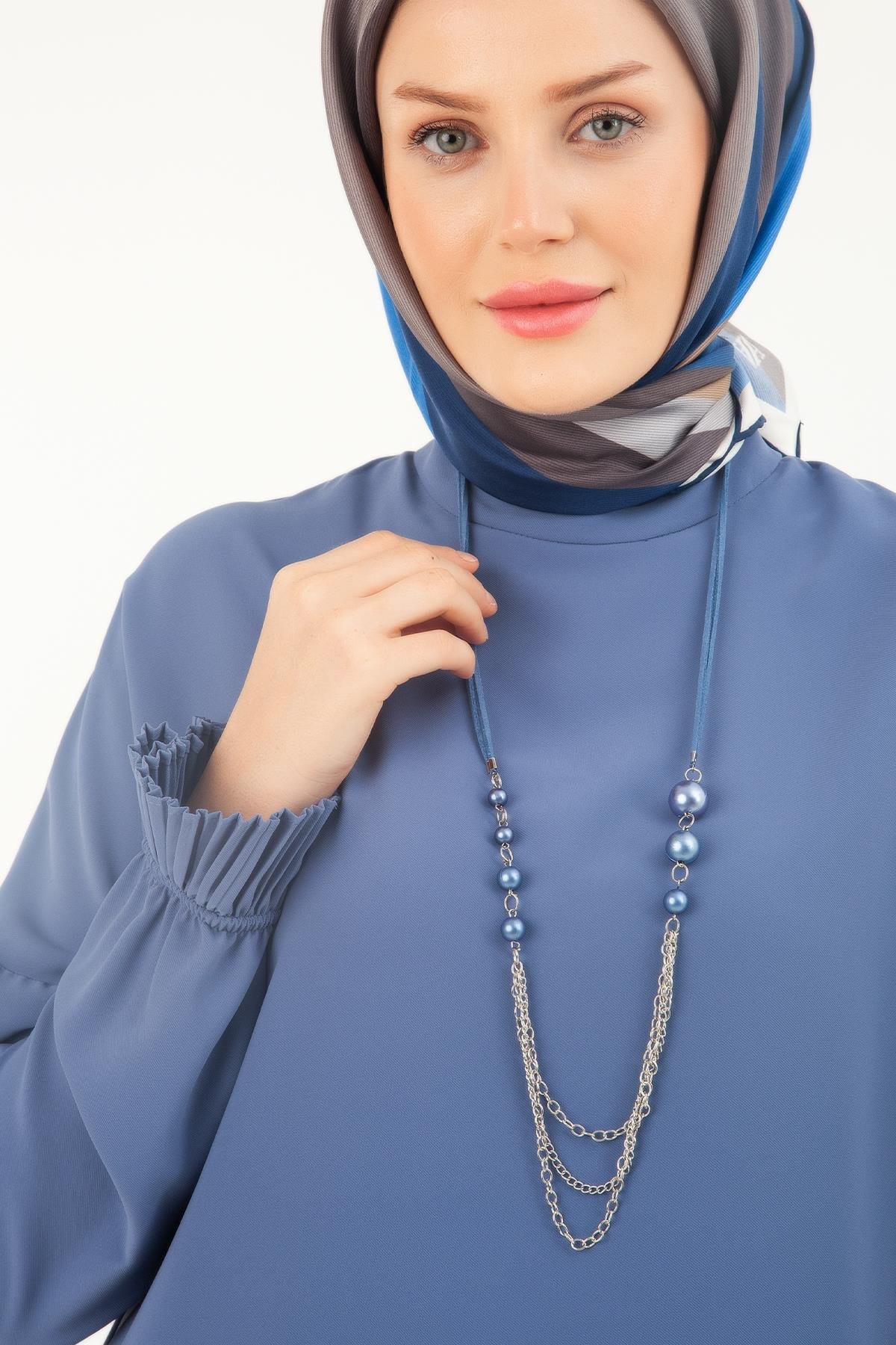 ARMİNE TREND Kolyeli, Kolları ve Etek ucu Piliseli Pantolonlu İkili Takım-Gri Mavi 23YT612
