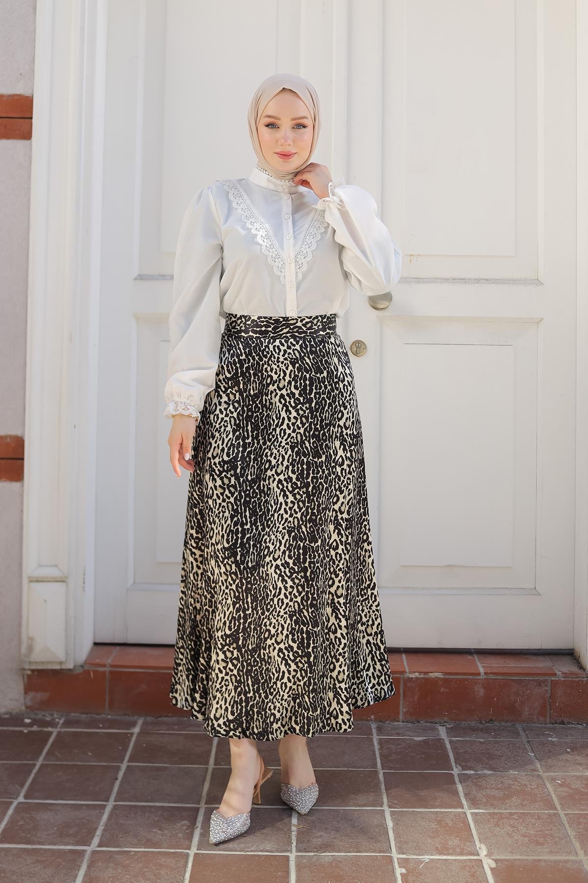 ARMİNE TREND Leopar Desenli Etek-Siyah 24KT103