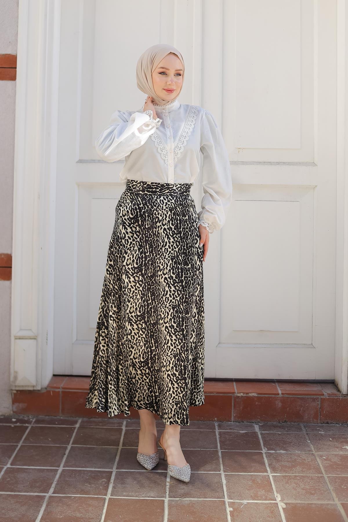 ARMİNE TREND Leopar Desenli Etek-Siyah 24KT103