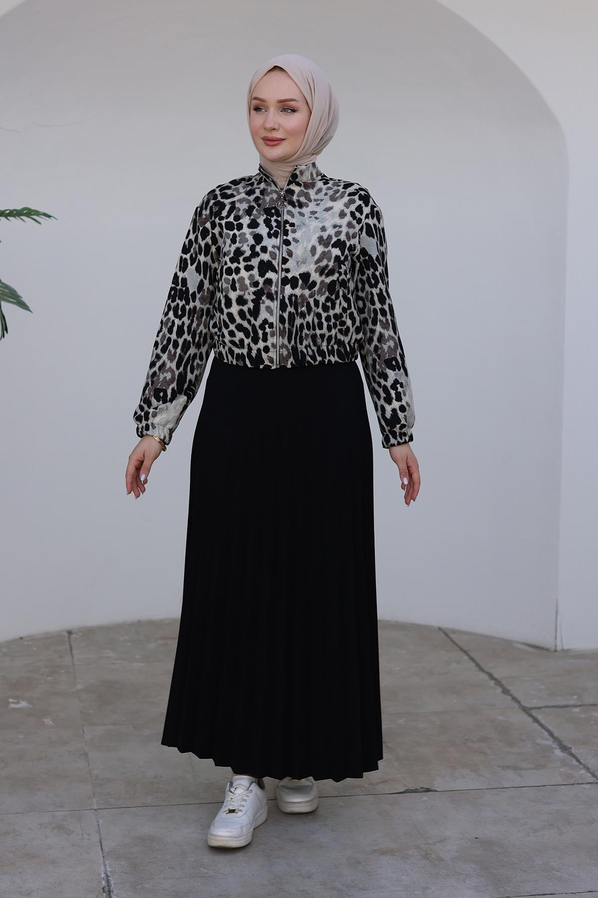 ARMİNE TREND Leopar Desenli Fermuarlı Kolları Lastikli Ceket-Siyah 24KT530