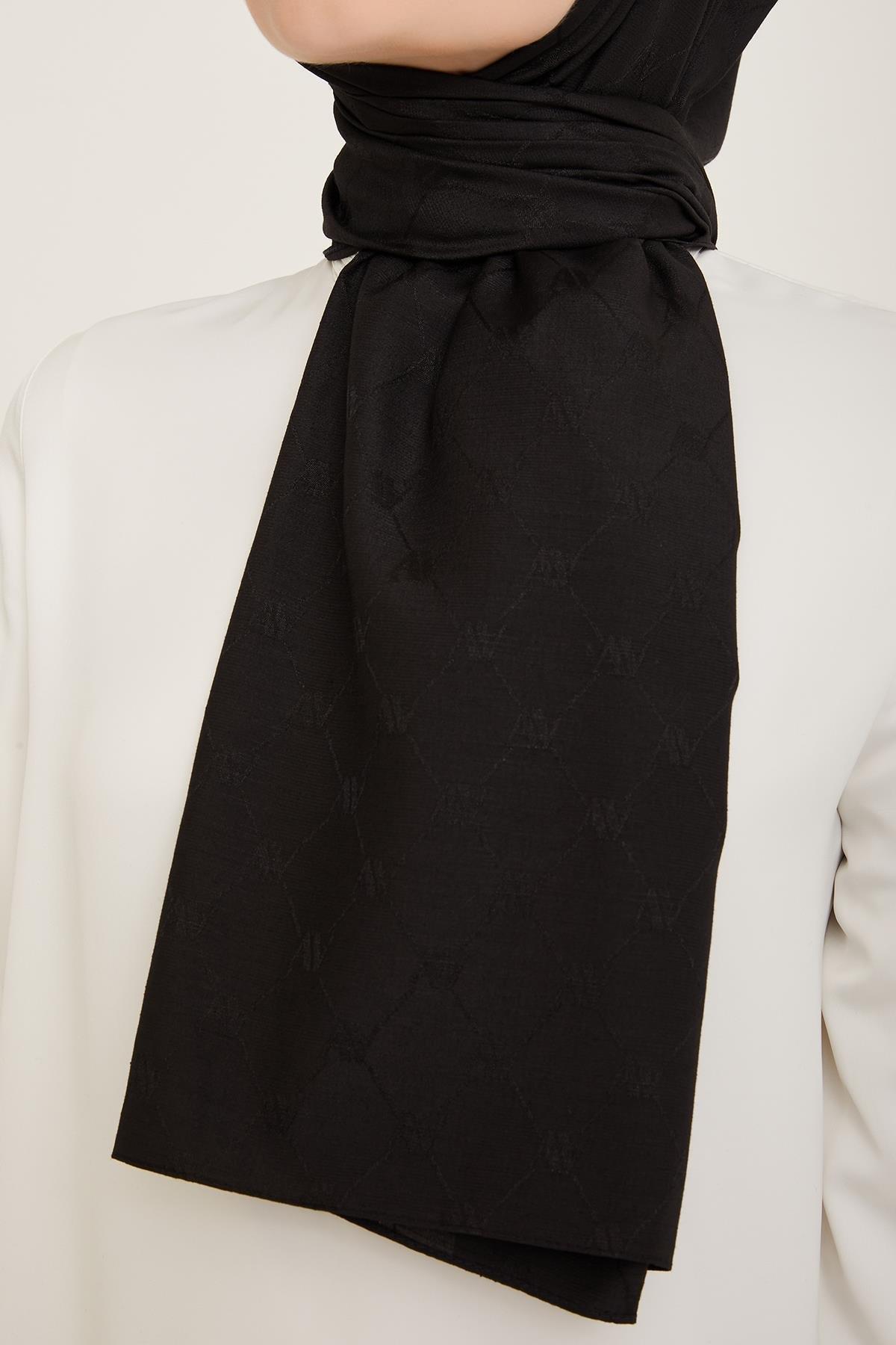 armine-trend-monogram-sal-1-9d8889.jpg