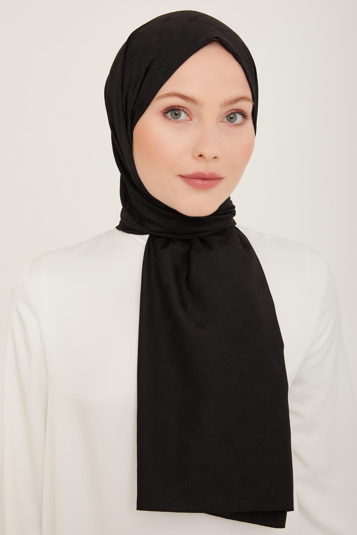 armine-trend-monogram-sal-1-fe-3e3.jpg