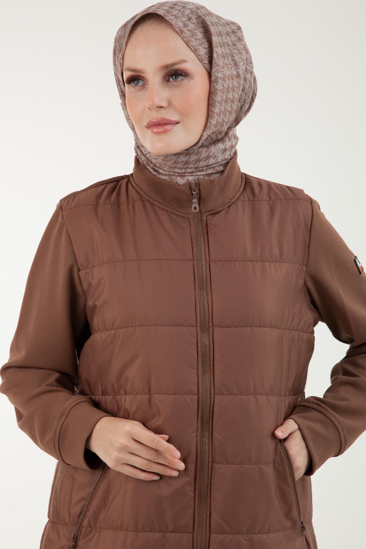 ARMİNE TREND Önden Fermuarlı Yanlardan Cepli Kolları Krep Kapitone Kap-Taba 22KT503-1
