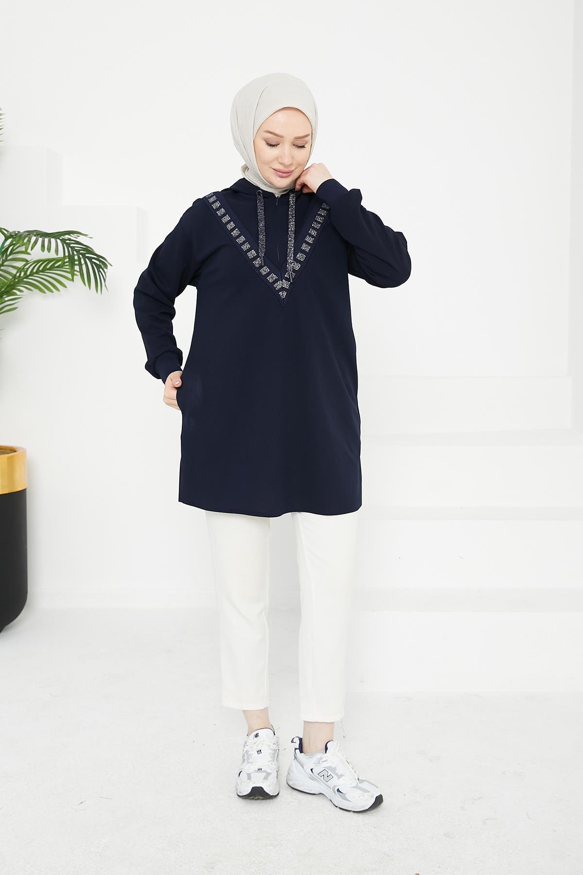 ARMİNE TREND Önden İşleme Detaylı Kapüşonlu Tunik-Lacivert 24KT433