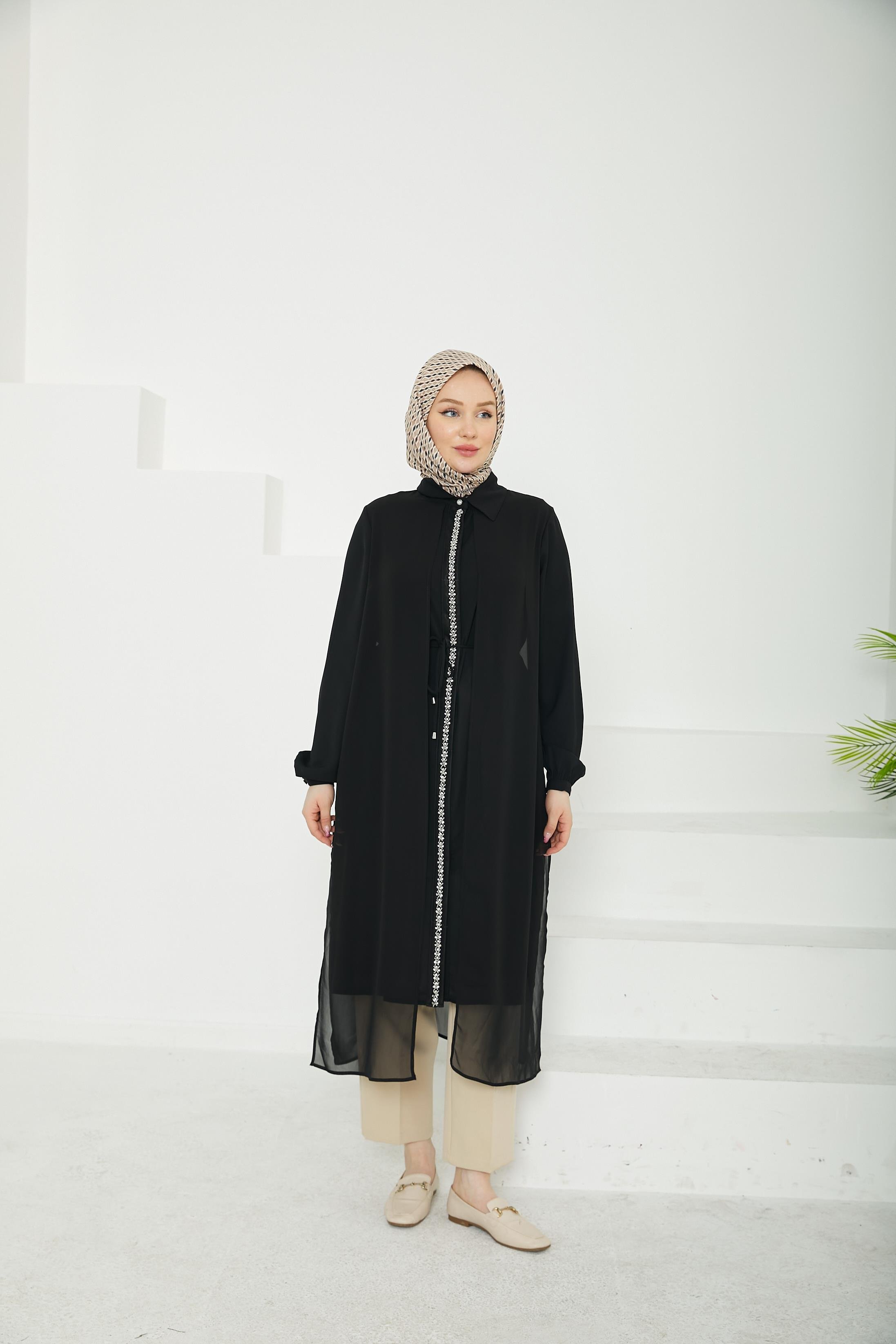 ARMİNE TREND Önden Taş Desenli Yakalı Tüllü Tunik-Siyah-25YT417