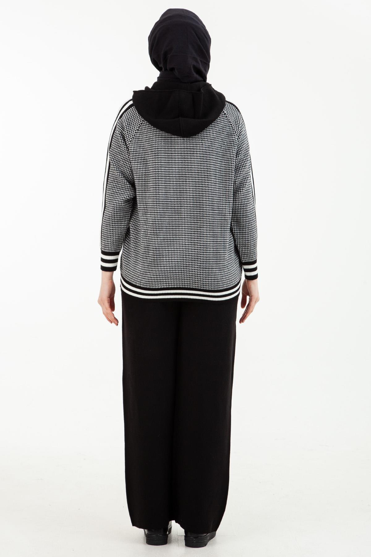 ARMİNE TREND Önü Fermuarlı Kapüşonlu Hırka ve Pantolonlu Triko Takım-Siyah 22KD4237