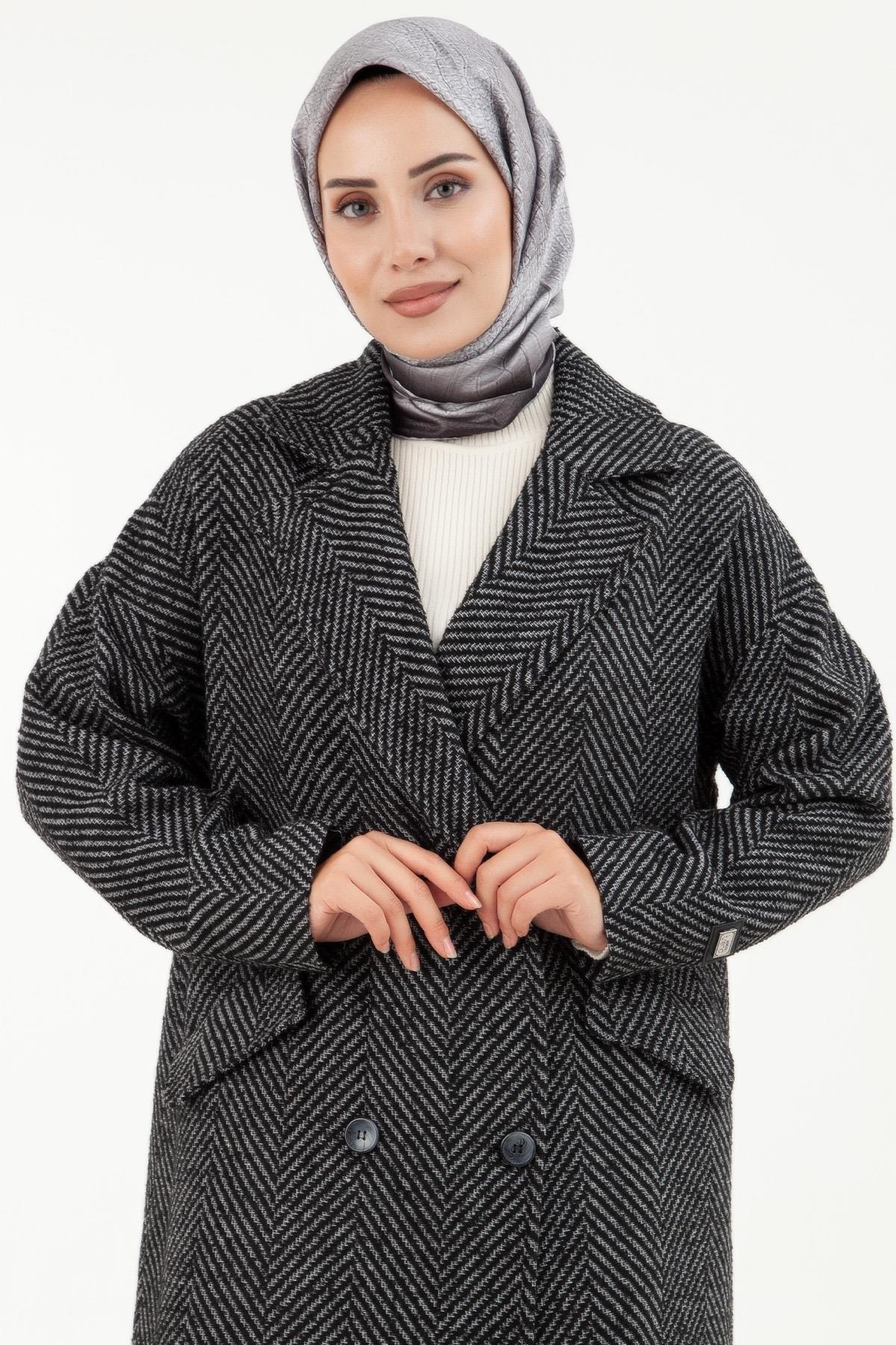 ARMİNE TREND Örme Kumaş Düğme Detaylı Kap-Siyah 23KT719