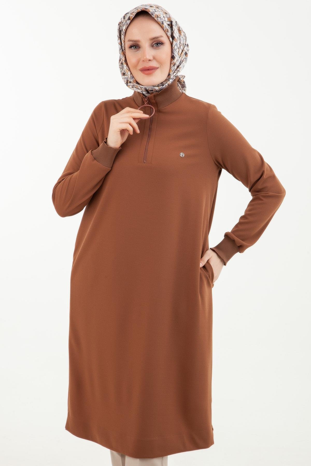 ARMİNE TREND Örme Kumaş Yakası Fermuarlı Ribanalı Kışlık Tunik-Badem 23KT442