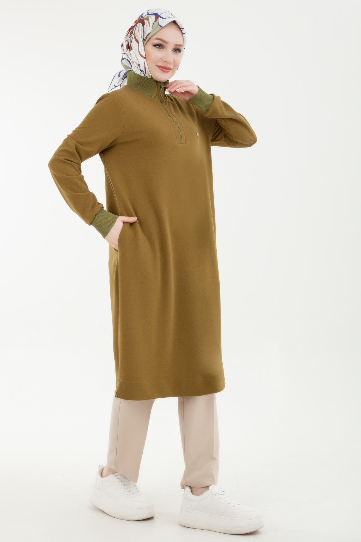 ARMİNE TREND Örme Kumaş Yakası Fermuarlı Ribanalı Kışlık Tunik-Olive 23KT442