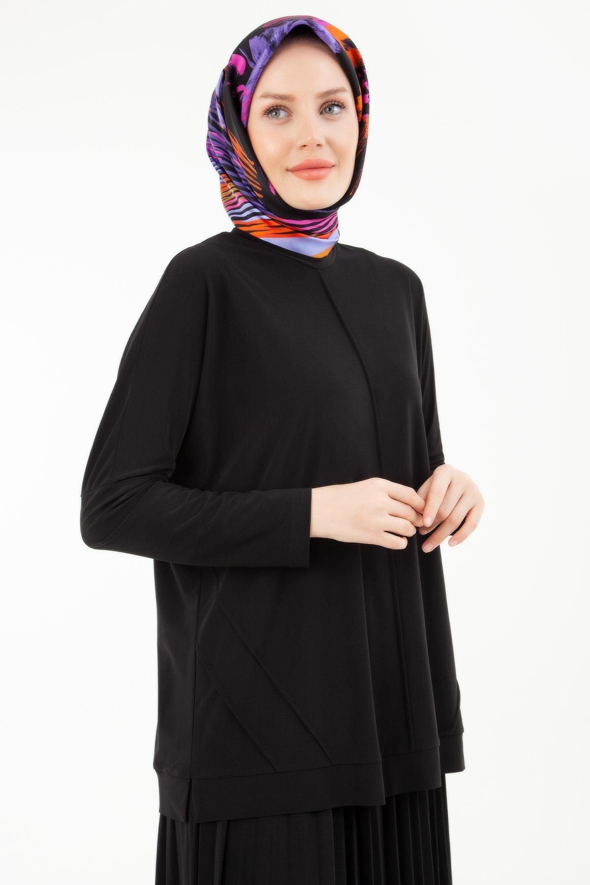 ARMİNE TREND Sendi Kumaş Pilise Etekli Bluzlu Takım-Siyah 23KT618