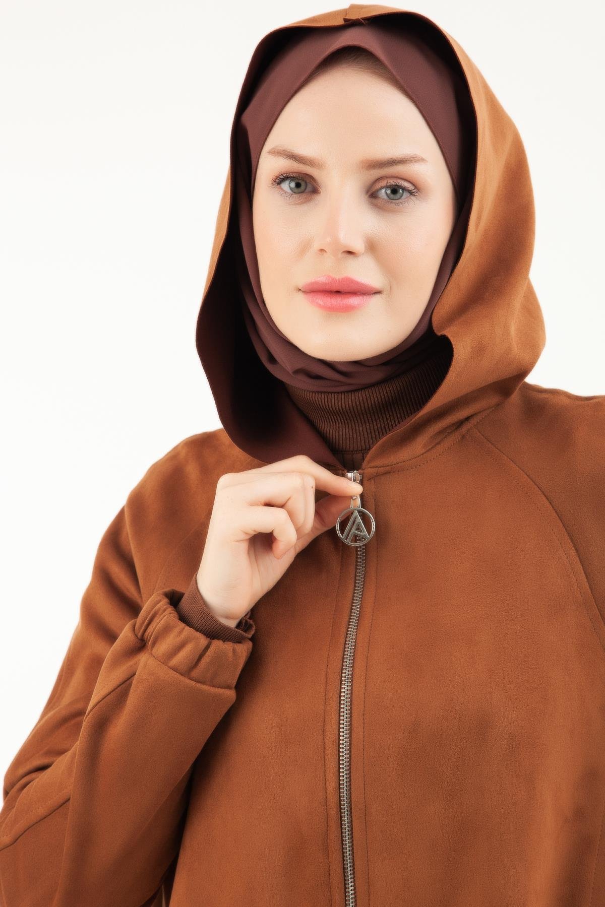 ARMİNE TREND Süet Kumaş Yandan Cepli Önden Fermuarlı Pardesü-Taba 23KT513