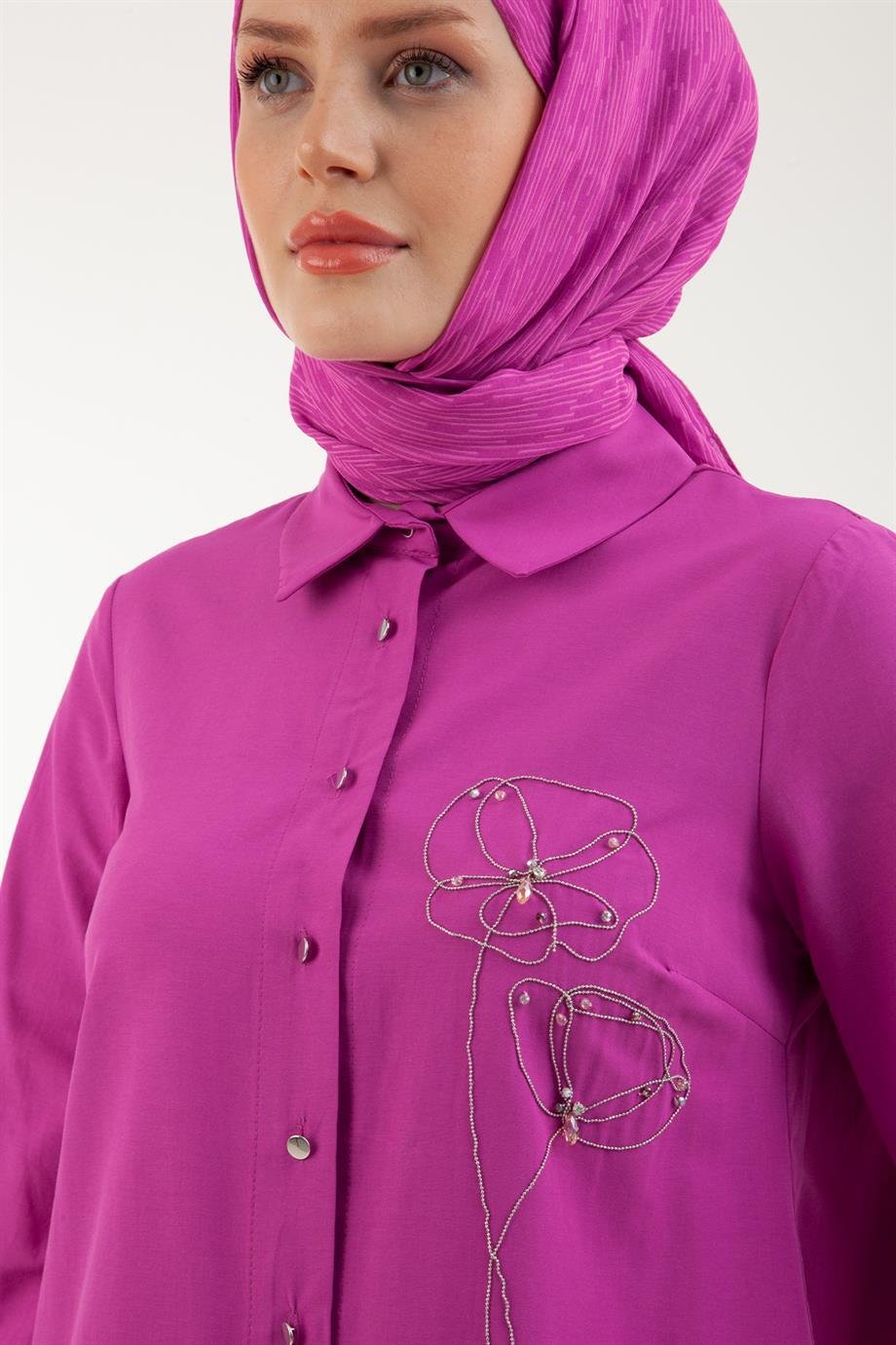 ARMİNE TREND Taşlı Çiçek Desenli Düğmeli Tunik-Erguvan 23YT444