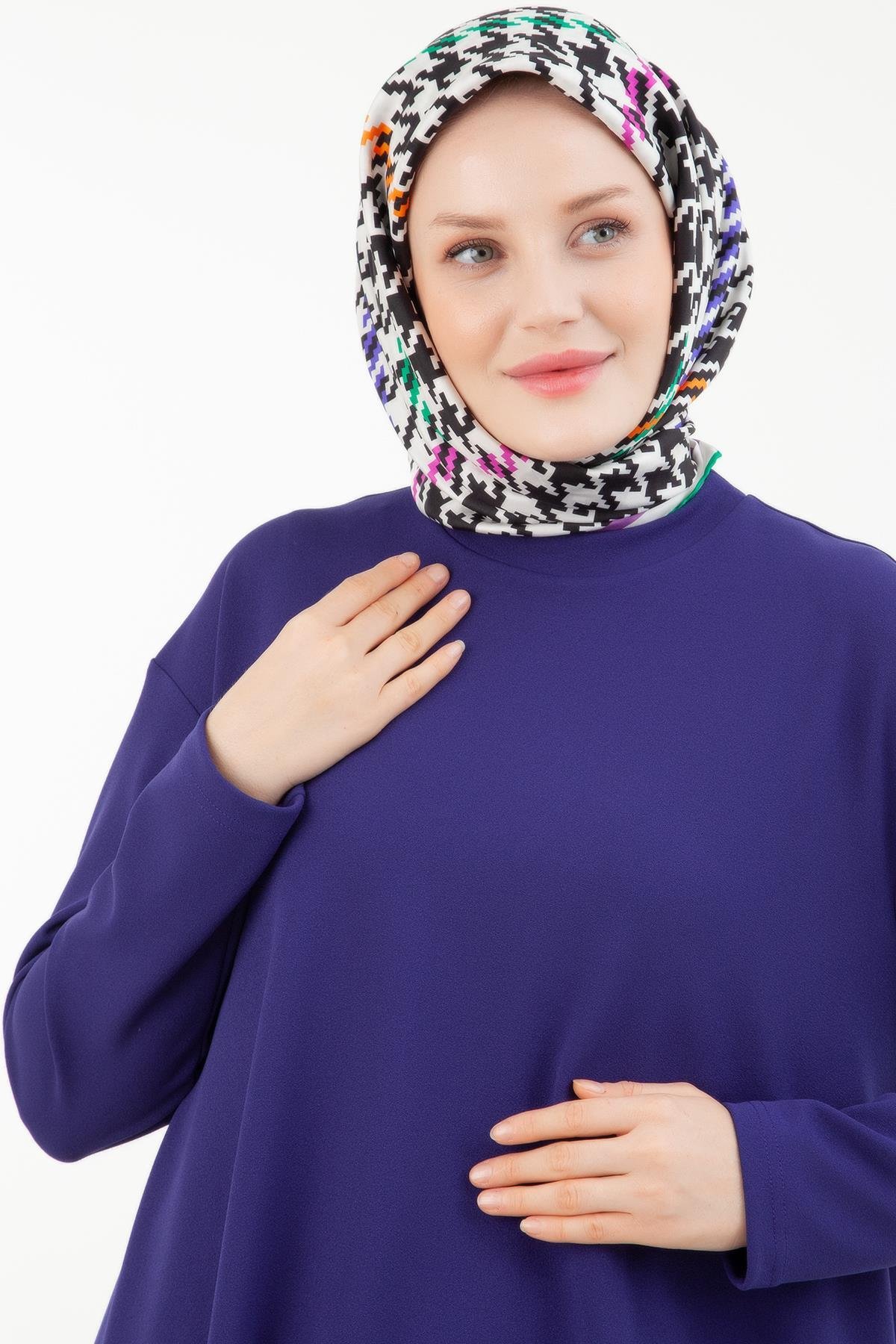 ARMİNE TREND Üçlü Takım Sendi Kumaş Pantolon Beli Lastikli Tunik İç Astarlı  Etek Ucu Piliseli-Morcivent 23KT630