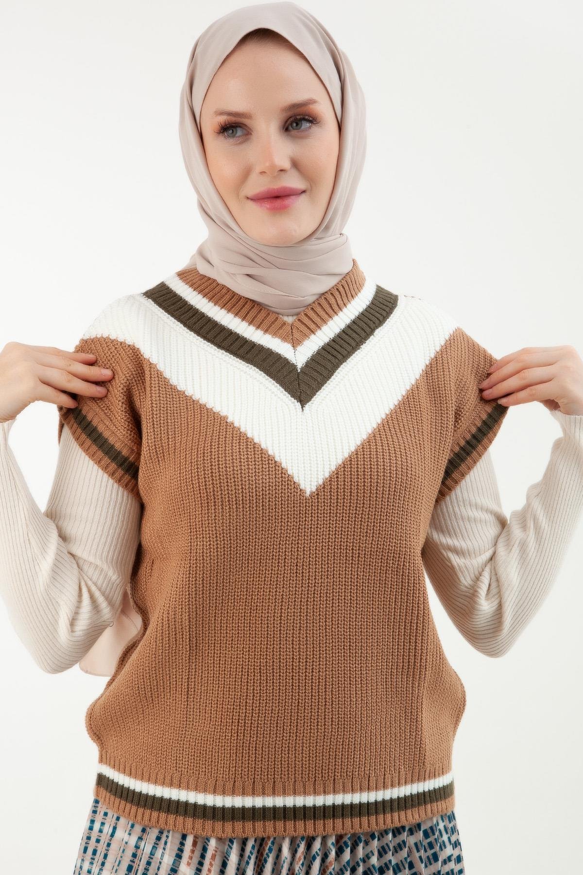 ARMİNE TREND V Yaka Süveter-Bisküvi 22KD4212
