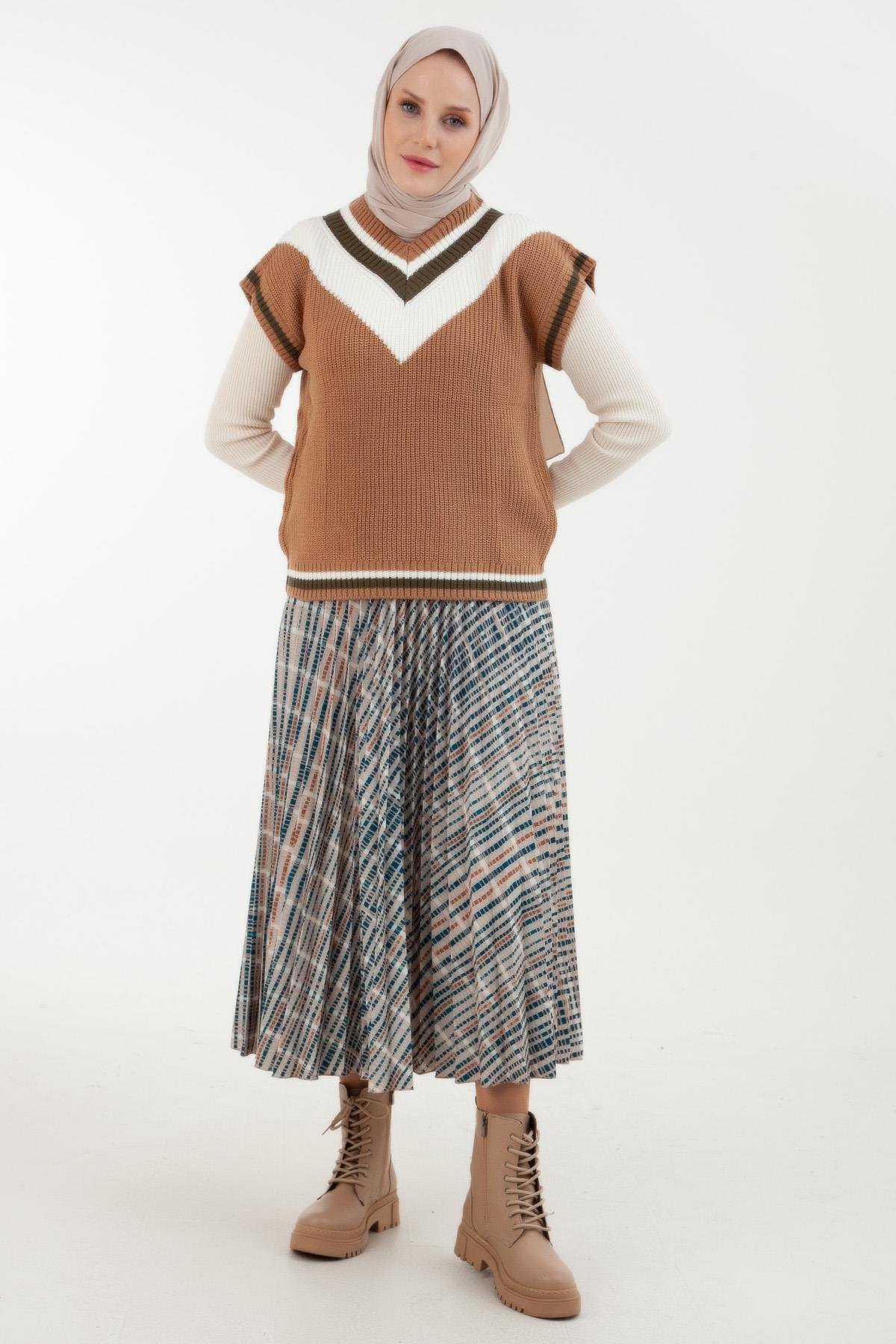 ARMİNE TREND V Yaka Süveter-Bisküvi 22KD4212