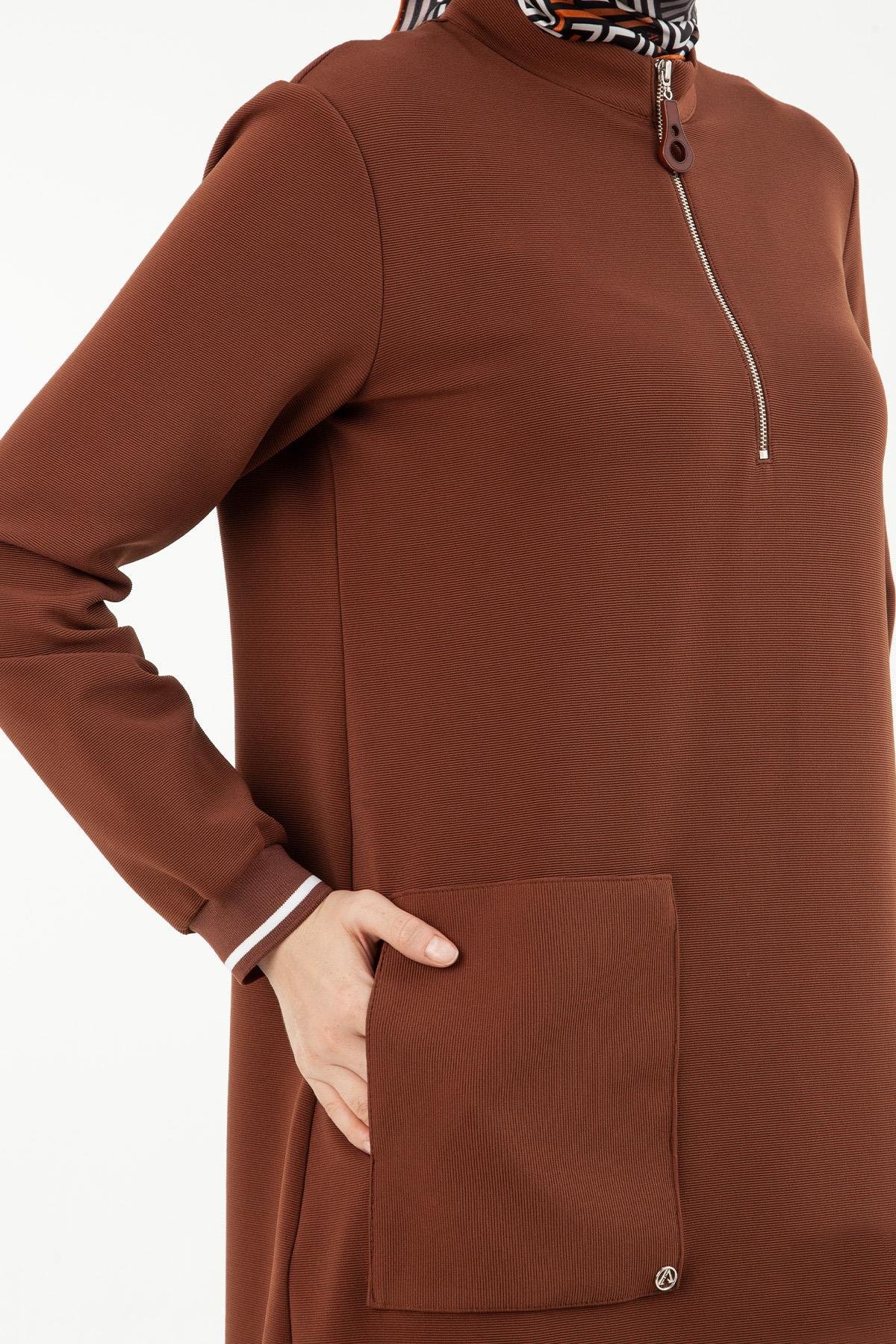 ARMİNE TREND Yakası Fermuarlı Kolları Ribanalı Örme Kumaş Tunik-Kahve 23KT439
