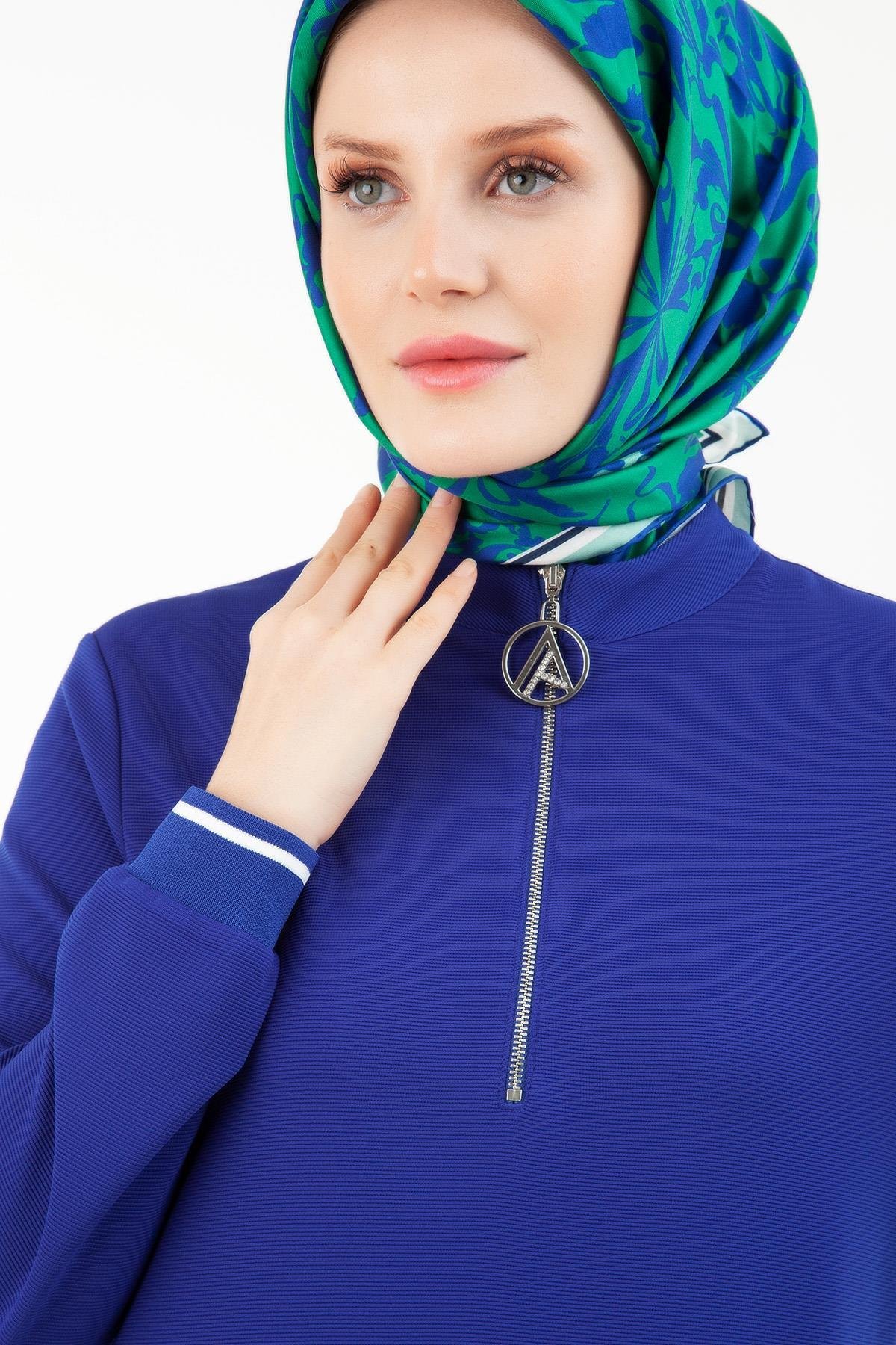 ARMİNE TREND Yakası Fermuarlı Kolları Ribanalı Örme Kumaş Tunik-Saks 23KT439