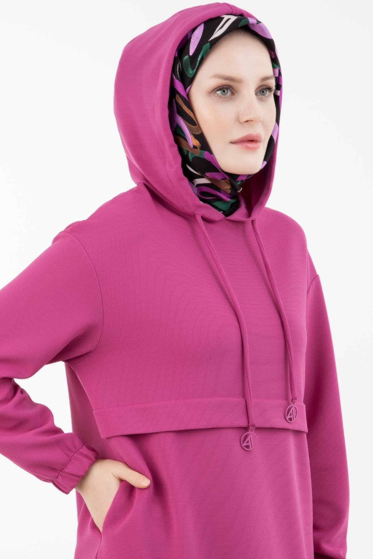 ARMİNE TREND Yandan Cepli Kolları Lastikli Kapüşonlu Tunik-Erguvan 23KT446