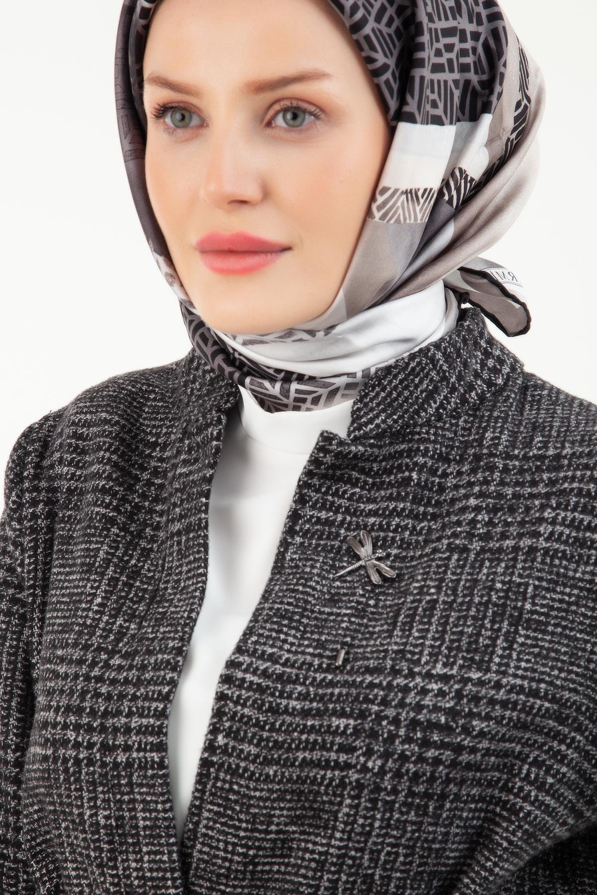 ARMİNE TREND Yanları Cepli Yusufcuk Detaylı Belden Bağlamalı Hırka-Siyah 23KT519