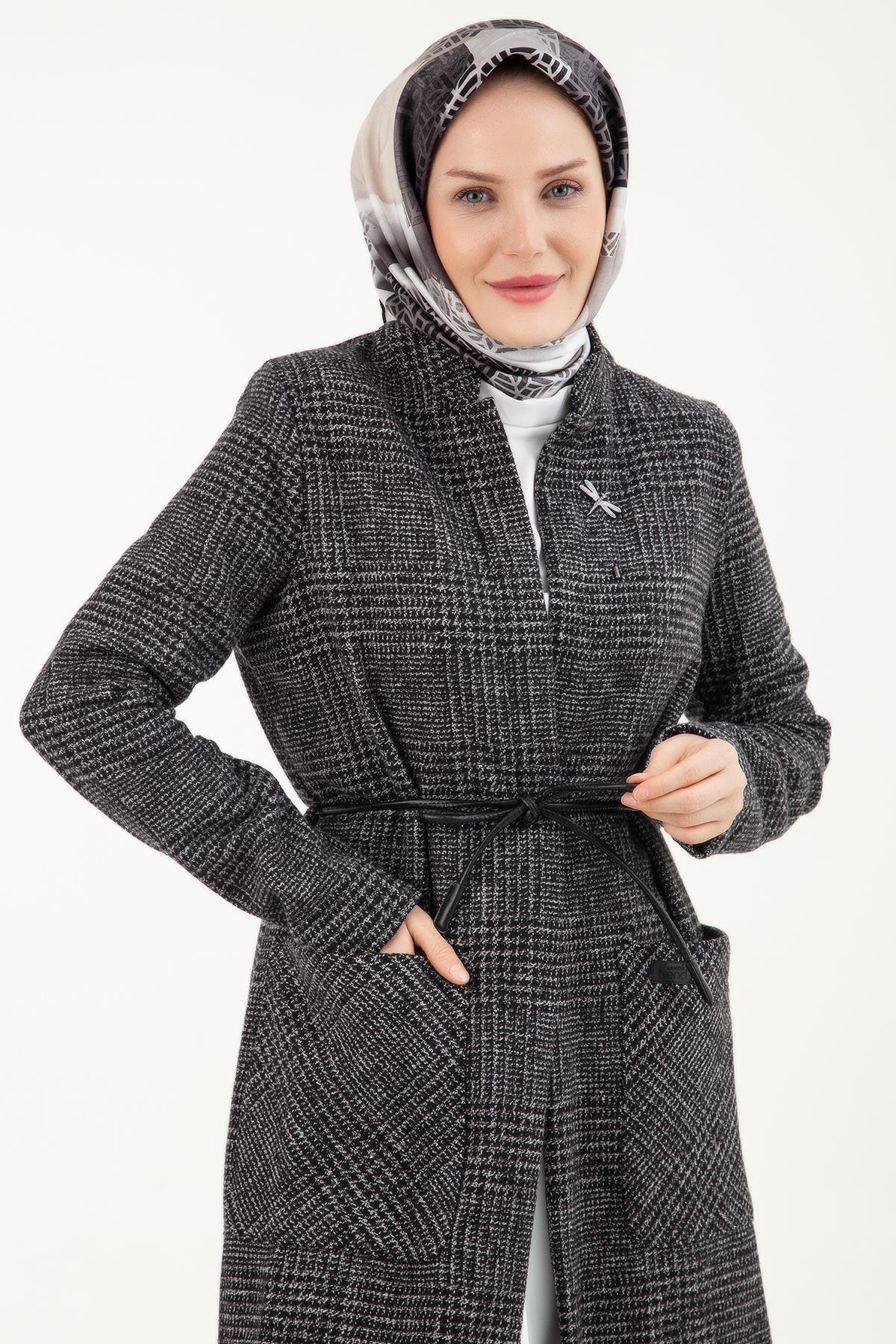 ARMİNE TREND Yanları Cepli Yusufcuk Detaylı Belden Bağlamalı Hırka-Siyah 23KT519