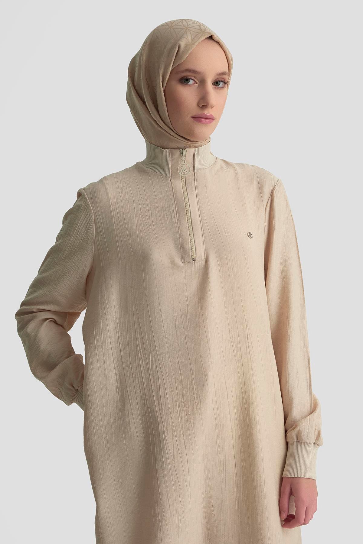 ARMİNE TREND Yarım Fermuarlı Kolları ve Yakası Ribanalı Tunik-Bej-25YT433