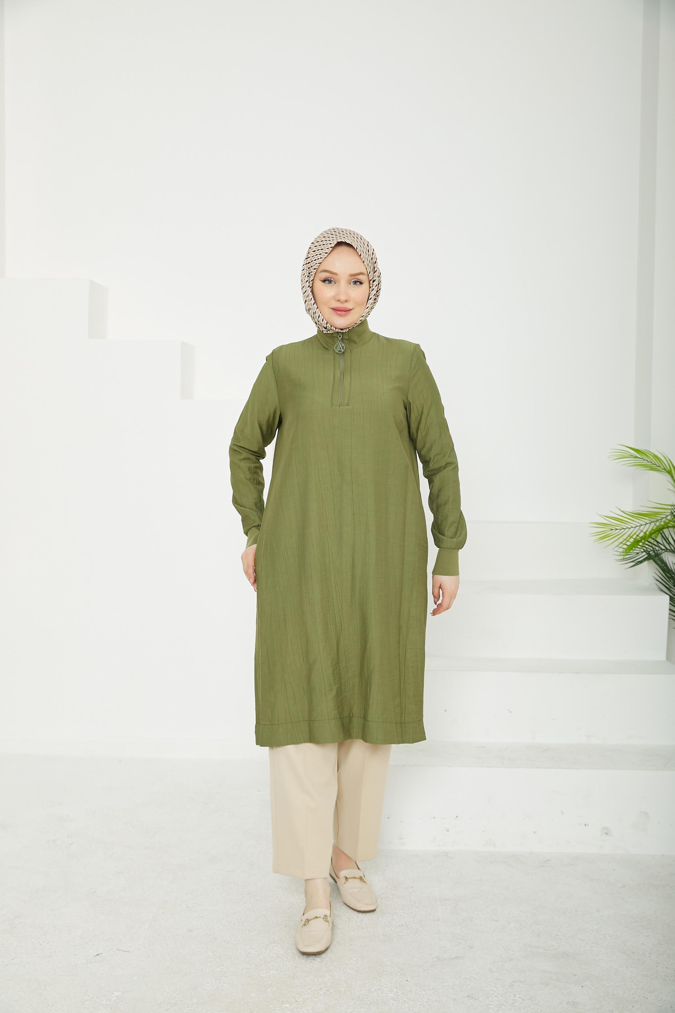 ARMİNE TREND Yarım Fermuarlı Kolları ve Yakası Ribanalı Tunik-Haki-25YT433