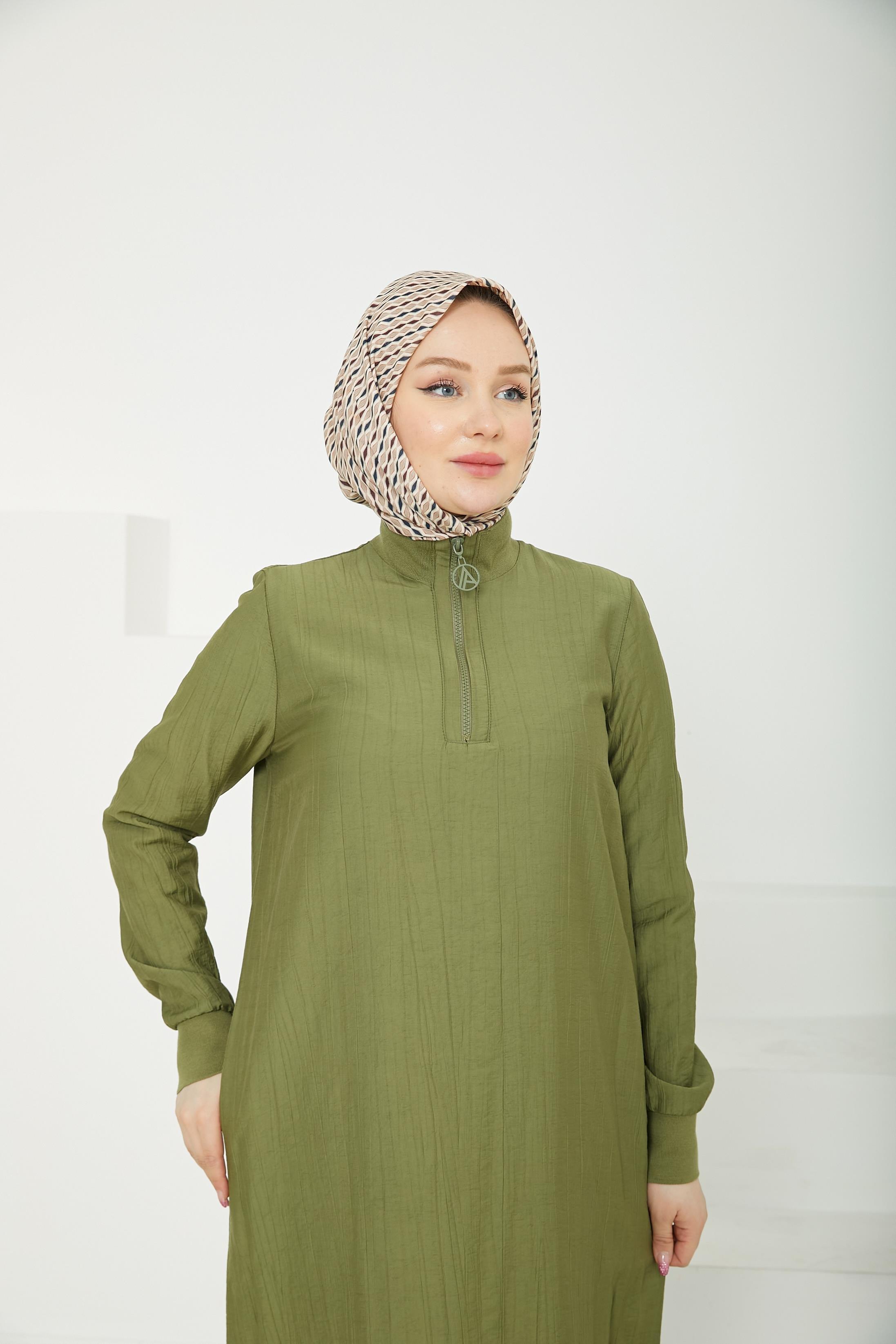 ARMİNE TREND Yarım Fermuarlı Kolları ve Yakası Ribanalı Tunik-Haki-25YT433