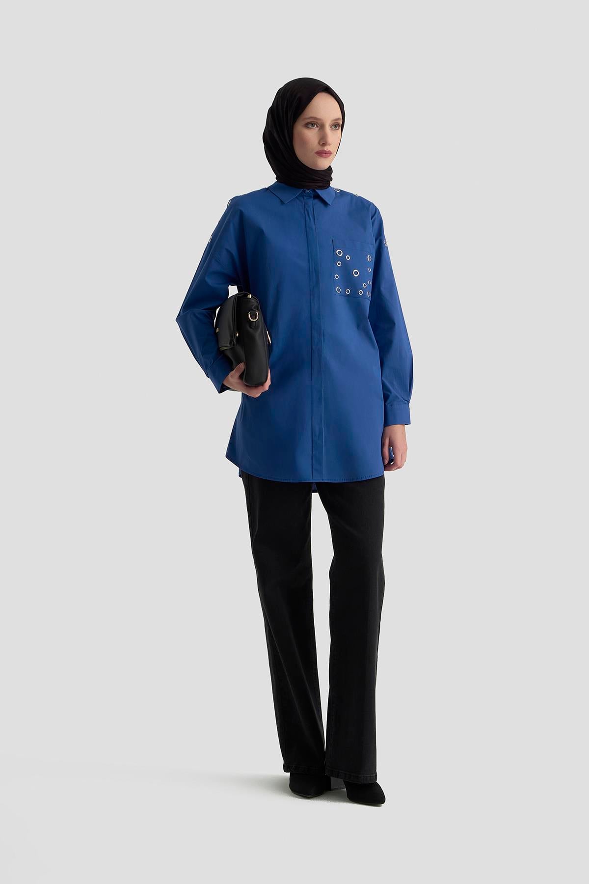 ARMİNE TREND Gizli Düğmeli Kuşgözü Detaylı Gömlek Saks 25KT420