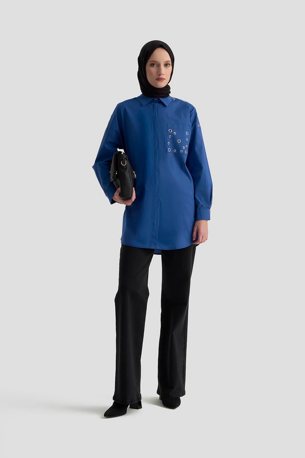 ARMİNE TREND Gizli Düğmeli Kuşgözü Detaylı Gömlek Saks 25KT420