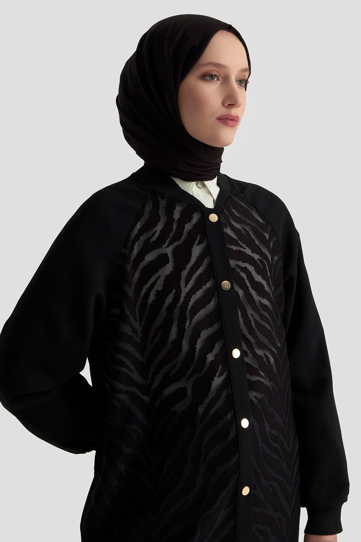 ARMİNE TREND Zebra Desenli Çıtçıtlı Tunik Siyah 25KT521