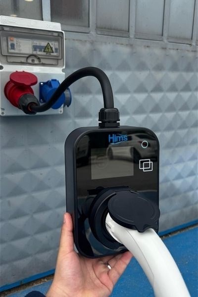P181988Hims HCTS-22-S 22kW Kilitli Soketli Siyah Taşınabilir Araç Şarj CihazıHims HCTS-22-S 22kW Kilitli Soketli Siyah Taşınabilir Araç{ubercoelektromarket}