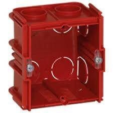 LEGRAND 080151Legrand Batibox Birleştirilebilen kare tekli buat Derinlik: 50 mmLegrand 2 modül{ubercoelektromarket}