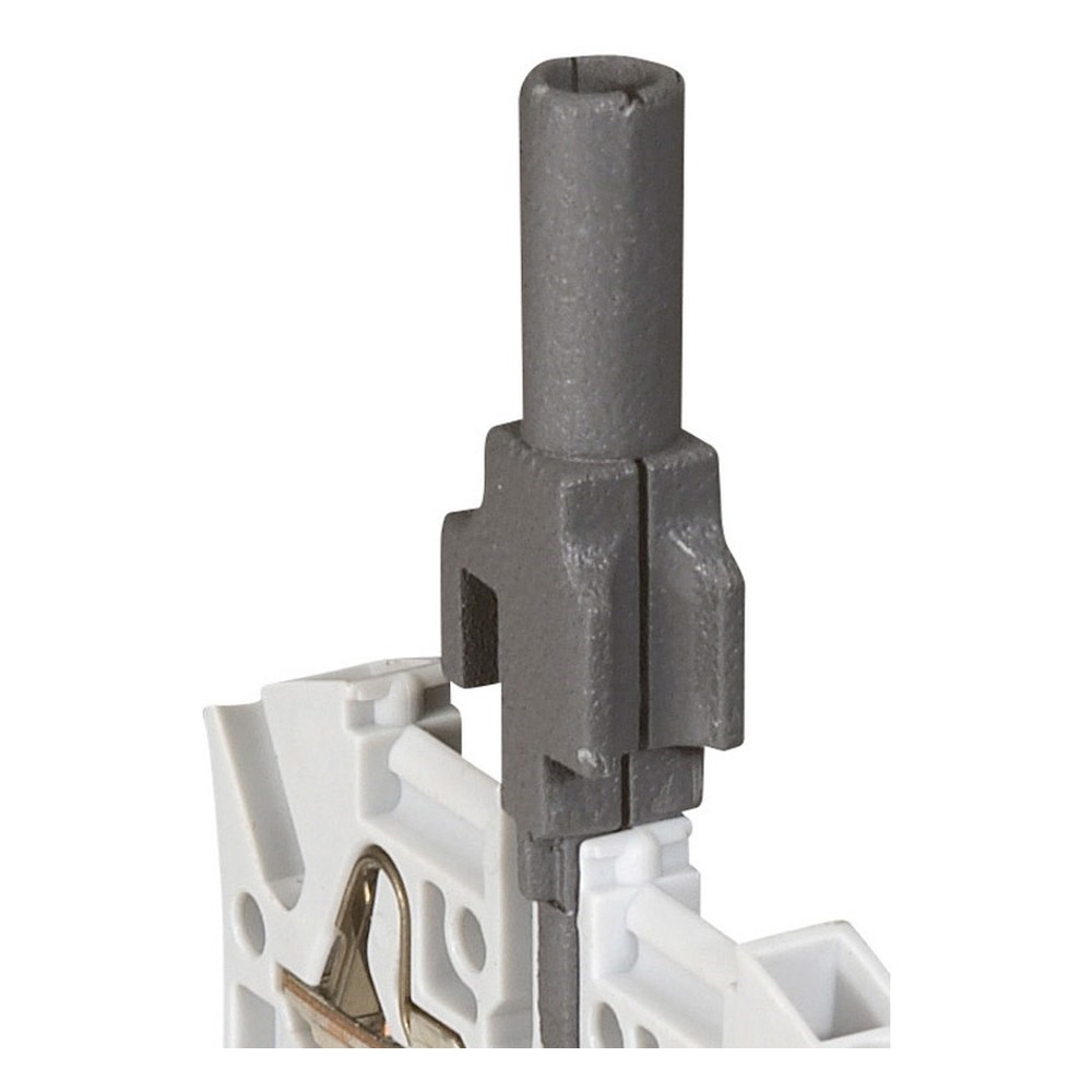 LEGRAND 037527Legrand Viking3 ölçüm soketi 5 ve 6mm adımlı klemensler içinLegrand 5,6 mm adımlı klemens için 4 mm çaplı fiş{ubercoelektromarket}