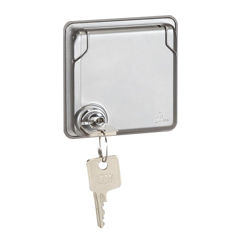 LEGRAND 077837Legrand Alman Standardı Prizler, 16A - Kapaklı ve anahtarlı topraklı, 2P+T, IP55, Vida BağlantıLegrand Alman Standardı Prizler, 16A - Kapaklı ve anahtarlı{ubercoelektromarket}