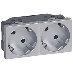 LEGRAND 079282Legrand Alman STD. 45º Açılı Otomatik Bağlantılı Topraklı Prizler - 2x45° açılı - AlüminyumLegrand Alman STD. 45º Açılı Otomatik Bağlantılı Topraklı{ubercoelektromarket}